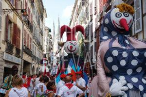 Théo Cheval 2017 Fêtes de Bayonne – Défilé Géants 05