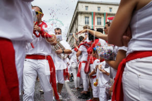 Théo Cheval 2017 Fêtes de Bayonne – Défilé des Bandas et Géants 36