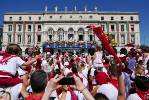Théo Cheval 2017 Fêtes de Bayonne – Réveil Roi Léon 33