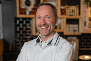 theo cheval 2019 – biltoki halles anglet – portraits commerçants – 00