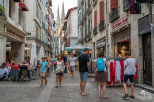 theo cheval 2019 – fetes de bayonne – braderie -11