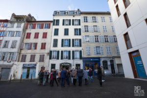 theo cheval 2019 – inauguration immeuble renove bayonne – 02