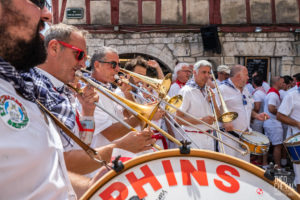 ©Théo Cheval 2019 – Fêtes de Bayonne – Bandas (HD) 16