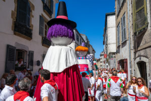©Théo Cheval 2019 – Fêtes de Bayonne – Défilé Géants & Bandas 05