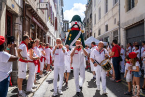 ©Théo Cheval 2019 – Fêtes de Bayonne – Défilé Géants & Bandas 09