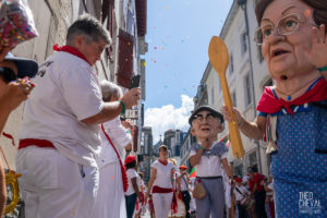 ©Théo Cheval 2019 – Fêtes de Bayonne – Défilé Géants & Bandas 15