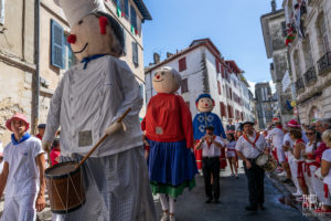 ©Théo Cheval 2019 – Fêtes de Bayonne – Défilé Géants & Bandas 28