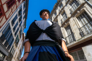 ©Théo Cheval 2019 – Fêtes de Bayonne – Défilé Géants & Bandas 30