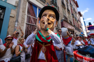 ©Théo Cheval 2019 – Fêtes de Bayonne – Défilé Géants & Bandas 38