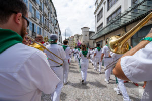 ©Théo Cheval 2019 – Fêtes de Bayonne – Défilé Géants & Bandas 64